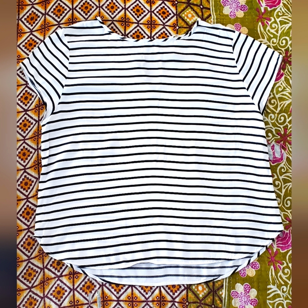 H&M striped short sleeve blouse